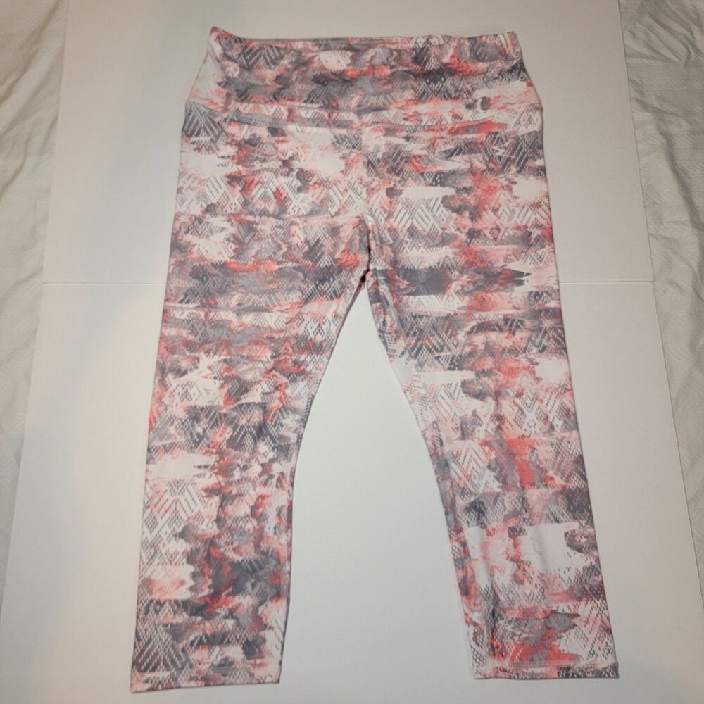 Gaiam XL Pink Gray White Geometric Legging Capri